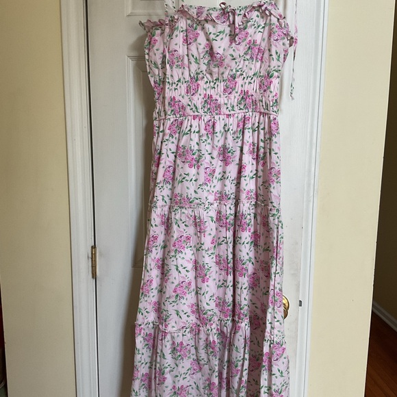 Set of 2 Francesca’s Floral Midi Dress NWT - Picture 2 of 6